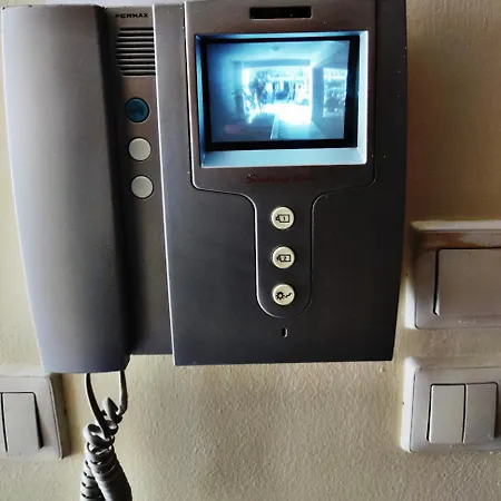 Zen With Balcony And Wifi Fiber * סלוניקי