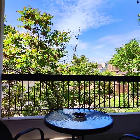 Zen With Balcony And Wifi Fiber * Saloniki