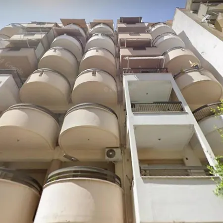 Zen With Balcony And Wifi Fiber Appartamento Salonicco