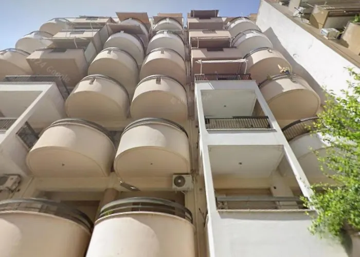 Zen With Balcony And Wifi Fiber Appartamento Salonicco